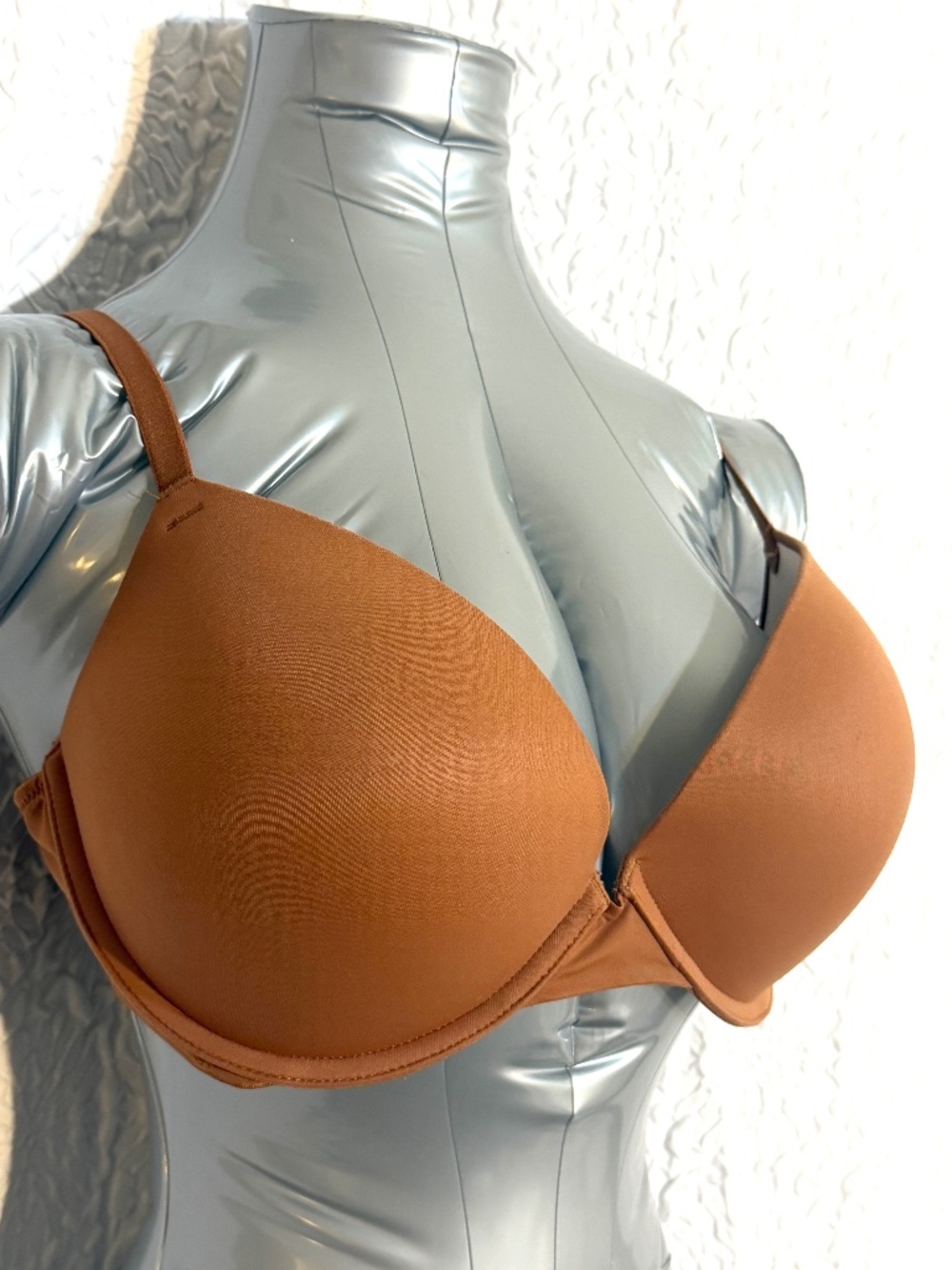 VS Pink Wear Everywhere Super Push-up in Caramel